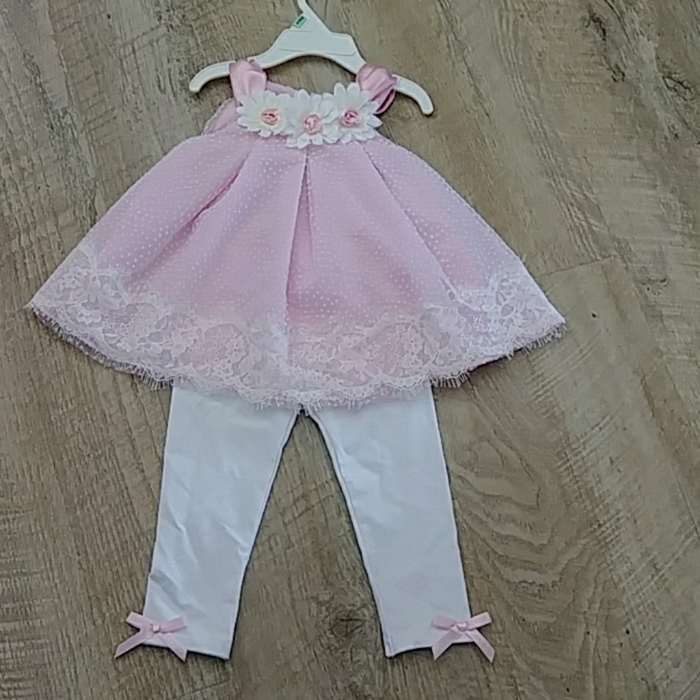 NWOT Baby Girls Lace Top Flowers and Leggings set